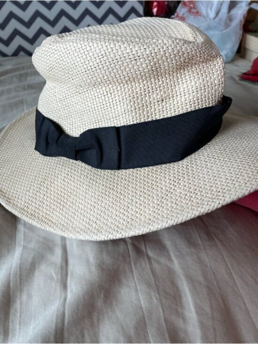 Woman’s Khaki Classic Straw Fedora hat with Black Band